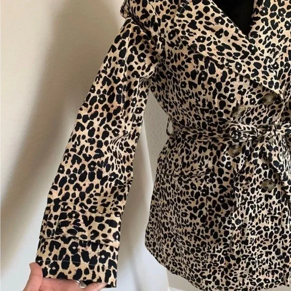 Forever 21 Leopard Trench Coat - Picture 6 of 10